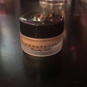 Anastasia concealer